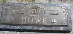 Clifford Paul Howe 