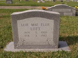Luie Mae <I>Ellis</I> Lott 