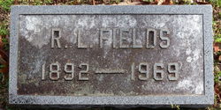 Robert Lee Fields 