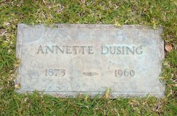 Annette Dusing 