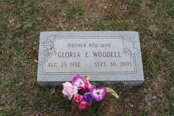Gloria Elizabeth <I>Carr</I> Woodell 