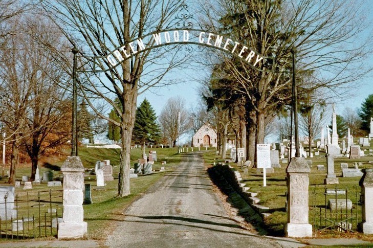 Green Wood Cemetery