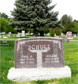 Helene Elizabeth <I>Kurth</I> Schulz 