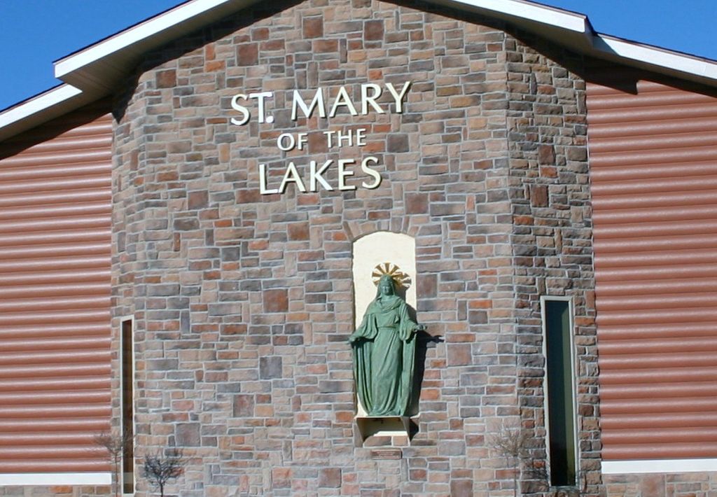 Saint Mary of the Lakes Cemetery