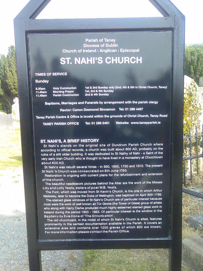 St Nahi's Churchyard
