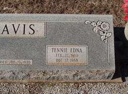 Tennie Edna <I>Carlile</I> Davis 