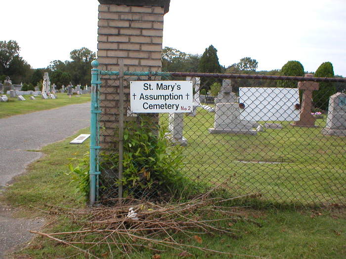 Saint Marys of The Assumption Cemetery #02