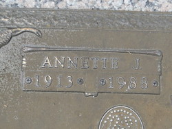 Annette J Merkle 