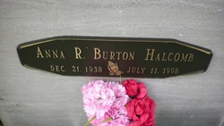 Anna Ruth <I>Burton</I> Halcomb 