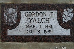 Gordon Eugene Yalch 