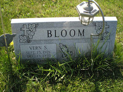 Vern S Bloom 