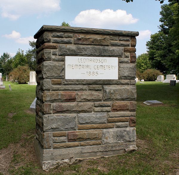 Leonardson Memorial Cemetery