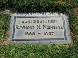 Raymond Henry Niemeyer 