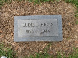 Ludie Lillie <I>Tabb</I> Hicks 