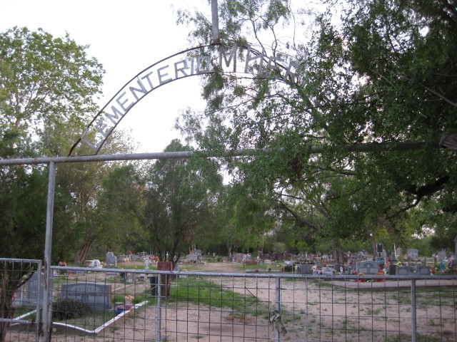 Ruiz-Herrera Cemetery