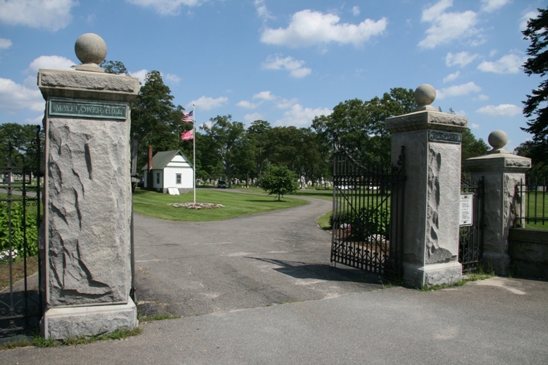 Mayflower Hill Cemetery
