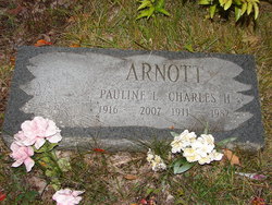 Pauline Lucille <I>Loomis</I> Arnott 