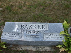 Mary M. <I>Carpenter</I> Bakker 