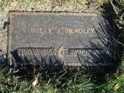 Betty Jean <I>Willoughby</I> Bradley 