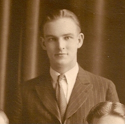 Einar L. Johnson 