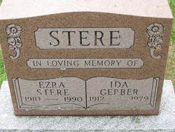 Ezra Stere 