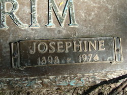 Josephine Knierim 