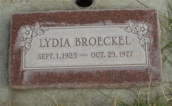Lydia <I>Quenzer</I> Broeckel 