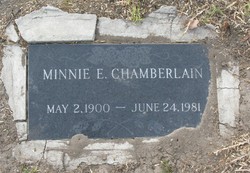 Minerva Elizabeth “Minnie” <I>Malloy</I> Chamberlain 