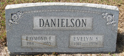 Evelyn S Danielson 