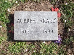 Aubrey Akard 