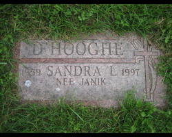 Sandra Lynn <I>Janik</I> D'Hooghe 