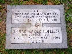 Lorraine <I>Isaacs</I> Hofeller 