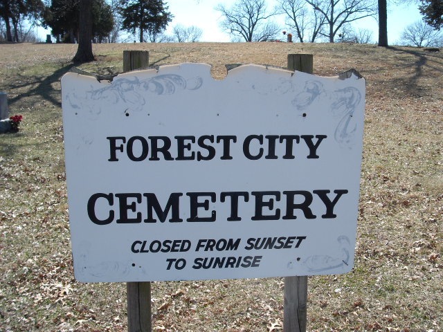 Forest City Cemetery