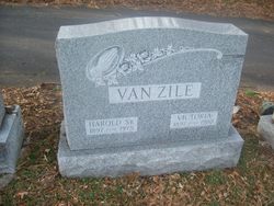 Harold Van Zile Sr.