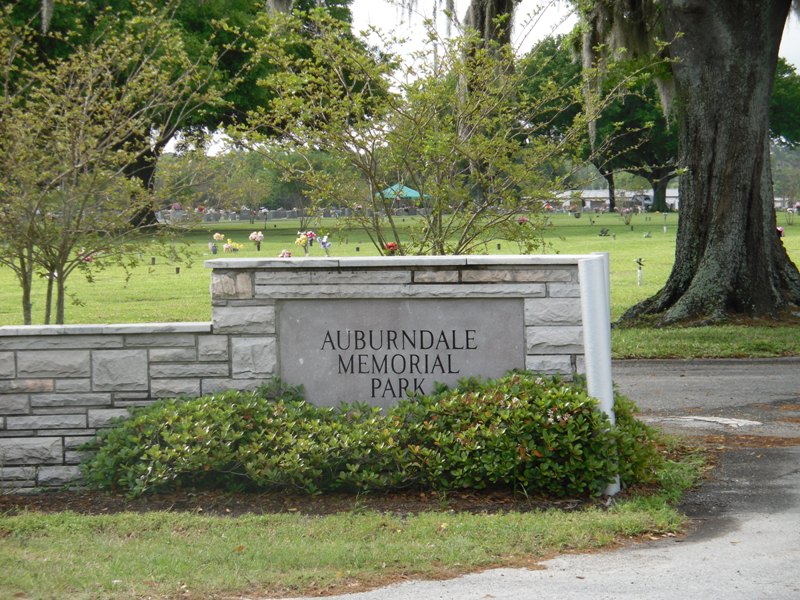 Auburndale Memorial Park