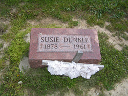 Susanna S “Susie” <I>Knight</I> Dunkle 