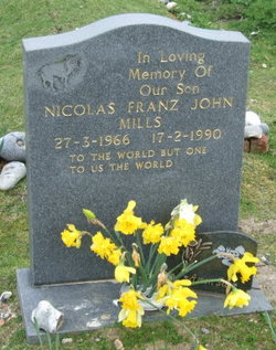 Nicolas Franz John Mills 