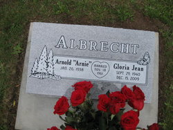 Arnold “Arnie” Albrecht 