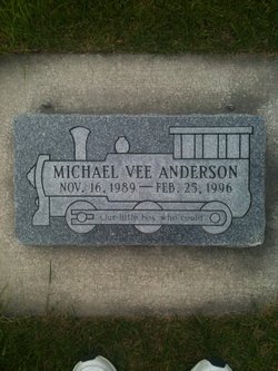 Michael Vee Anderson 