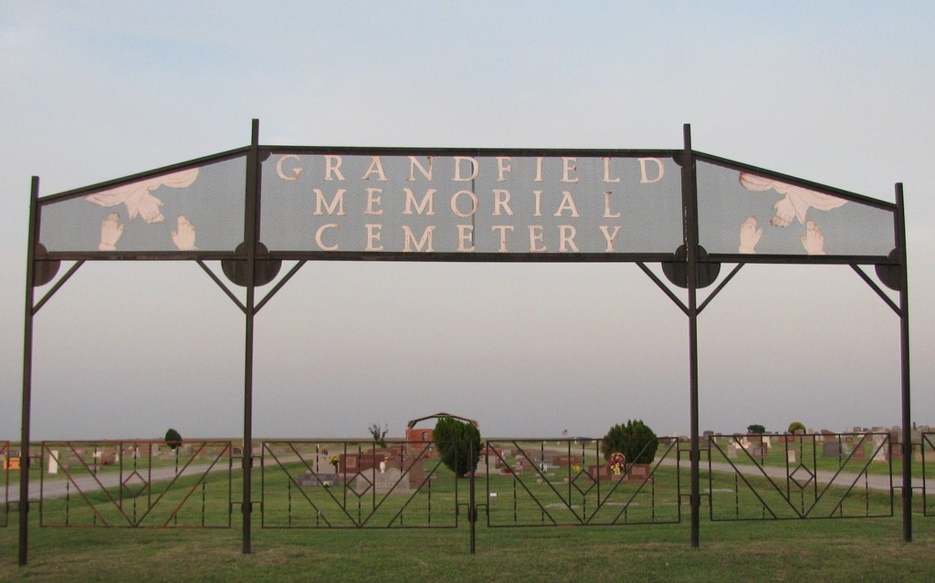 Grandfield Memorial Cemetery