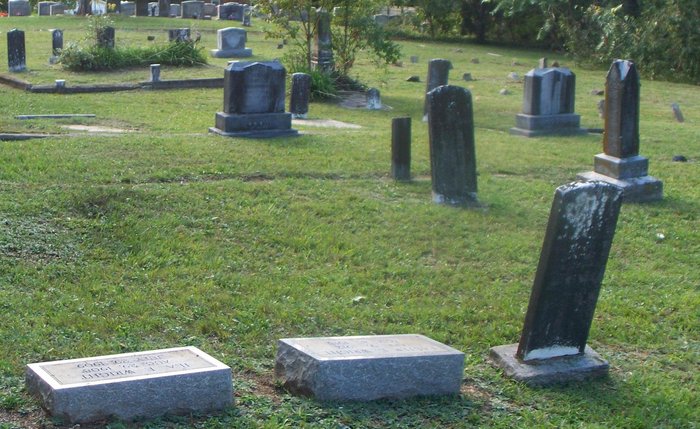 Old Pinnacle Baptist Church Cemetery