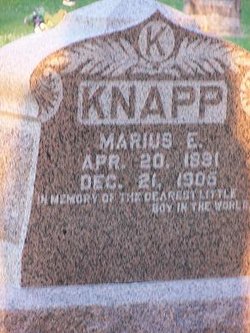Marius E. Knapp 