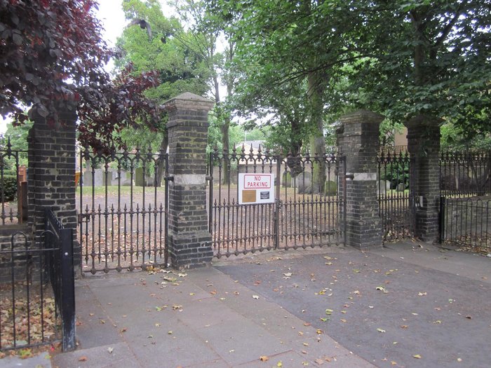 Lauriston Road Jewish Cemetery