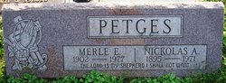 Merle E <I>Siebert</I> Petges 