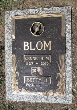 Kenneth Merle Blom 