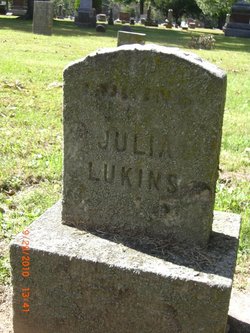 Julia Lukins 