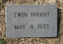 Infant Twin Taylor 