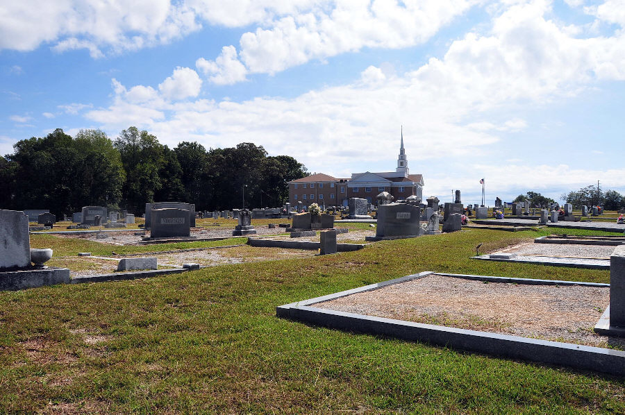Cross Roads Baptist Church Cemetery