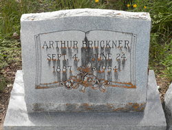 Arthur Bruckner 