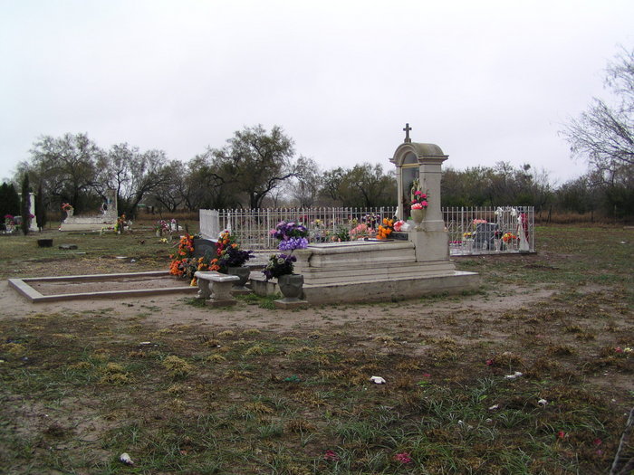 Chapeno Cemetery